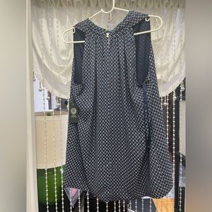 Vince Camuto all over printed armless top